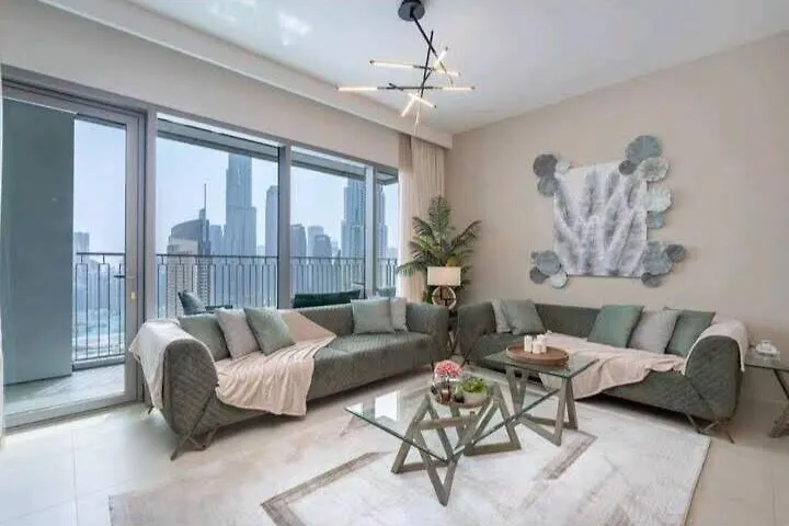 Elegant 4 Bedroom With Panoramic Burj Khalifa Views Dubai