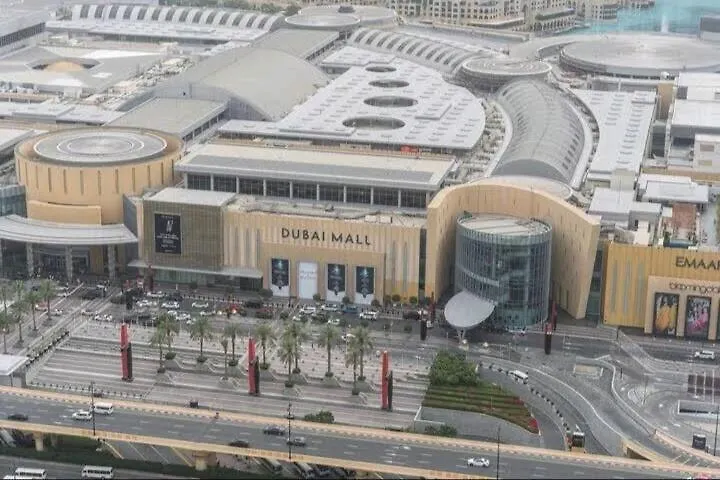 Elegant 4 Bedroom With Panoramic Burj Khalifa Views Dubai Daire