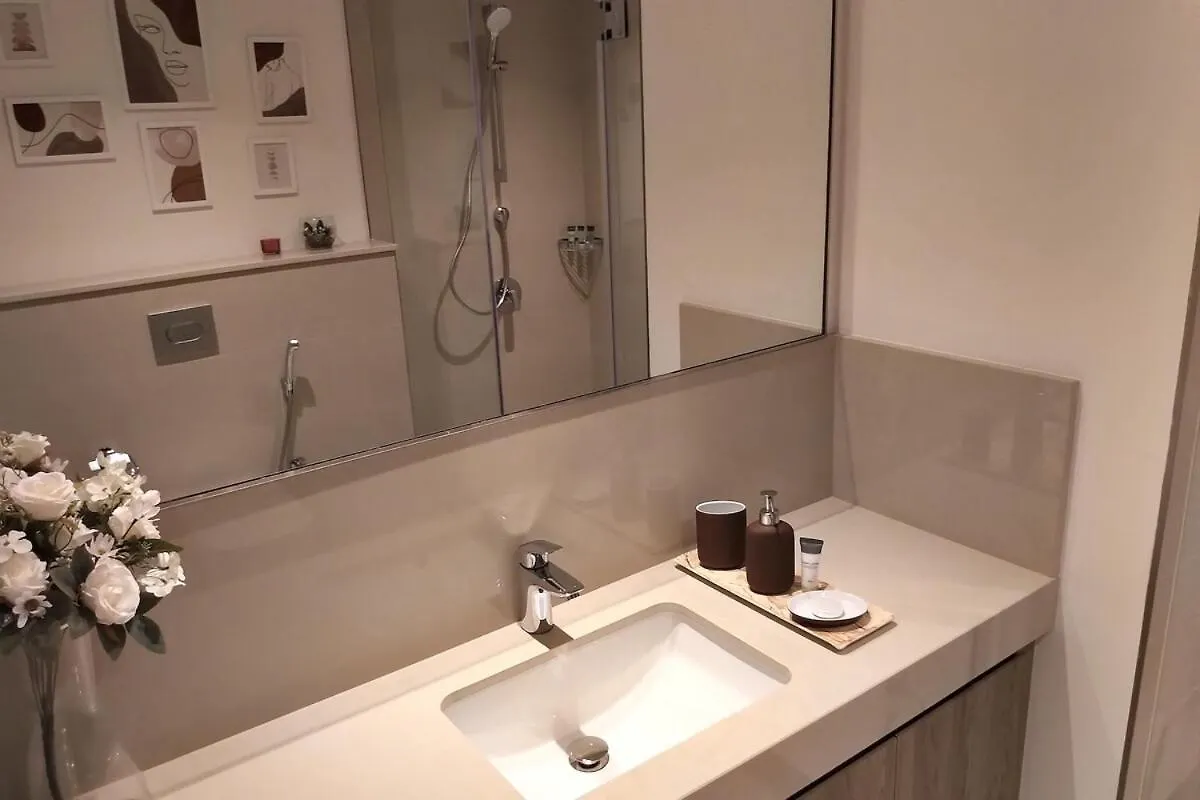 Elegant 4 Bedroom With Panoramic Burj Khalifa Views Dubai 0*,
