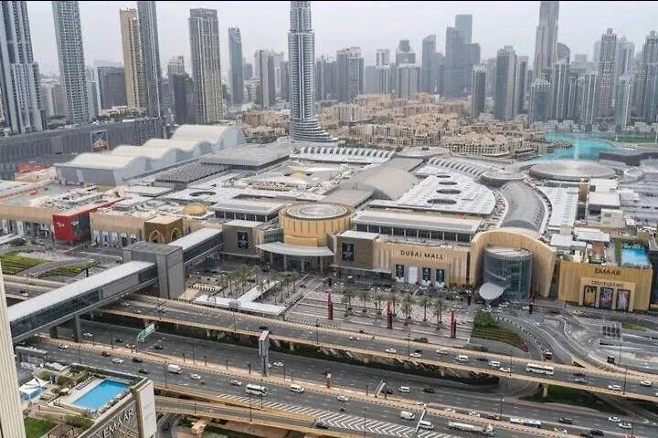 Elegant 4 Bedroom With Panoramic Burj Khalifa Views Dubai Daire