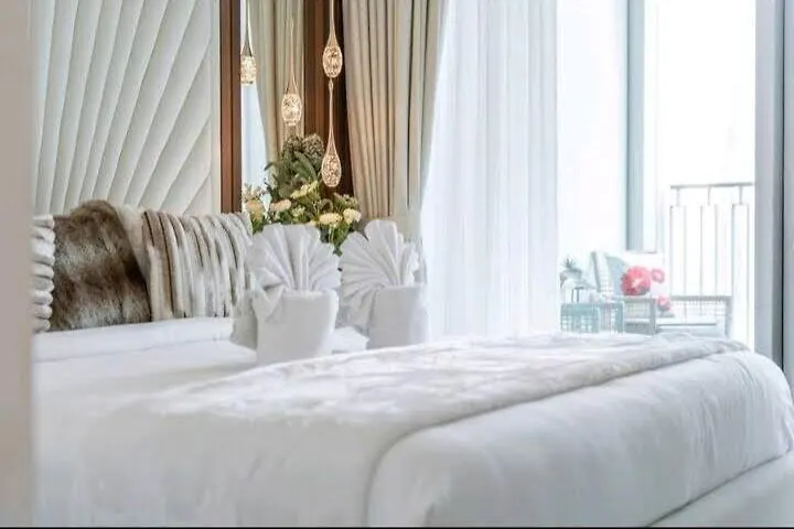 Daire Elegant 4 Bedroom With Panoramic Burj Khalifa Views Dubai